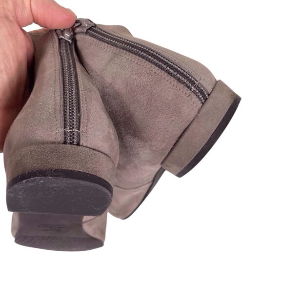 STUART WEITZMAN Flippy Suede Leather Multi-Strap Flats Size 10 Mary Jane Beige - Picture 11 of 13